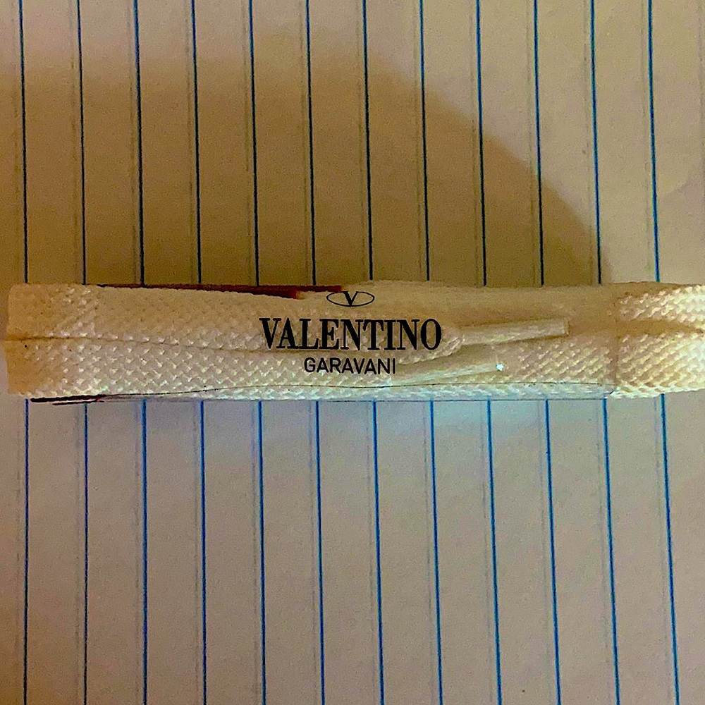 Valentino shoe laces